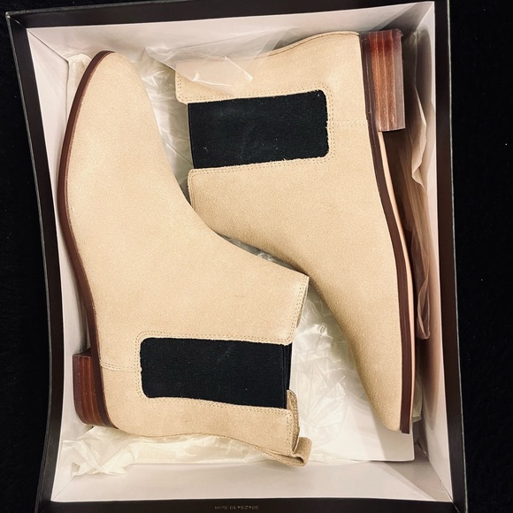 BRAND NEW - SOLD OUT J CREW Pull-on Chelsea boots in suede - Size 7 - Picture 5 of 7